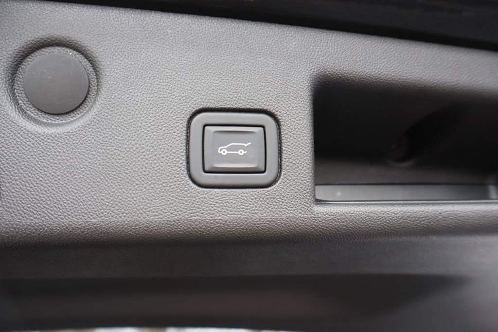 Used 2023 Chevrolet Equinox RS image 23