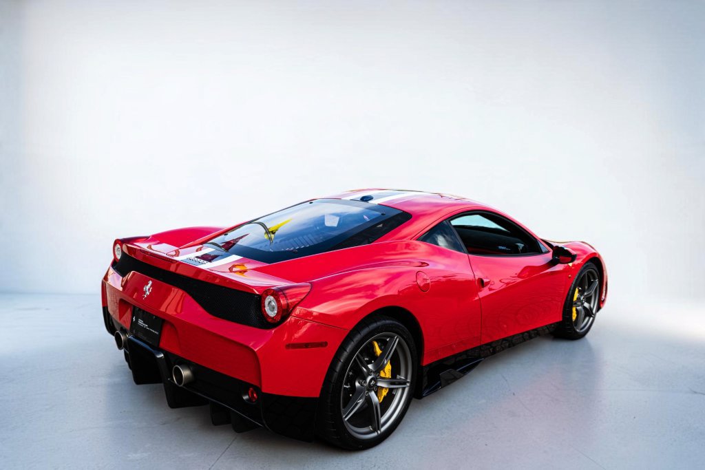 Used 2015 Ferrari 458 Speciale Coupe RWD image 2