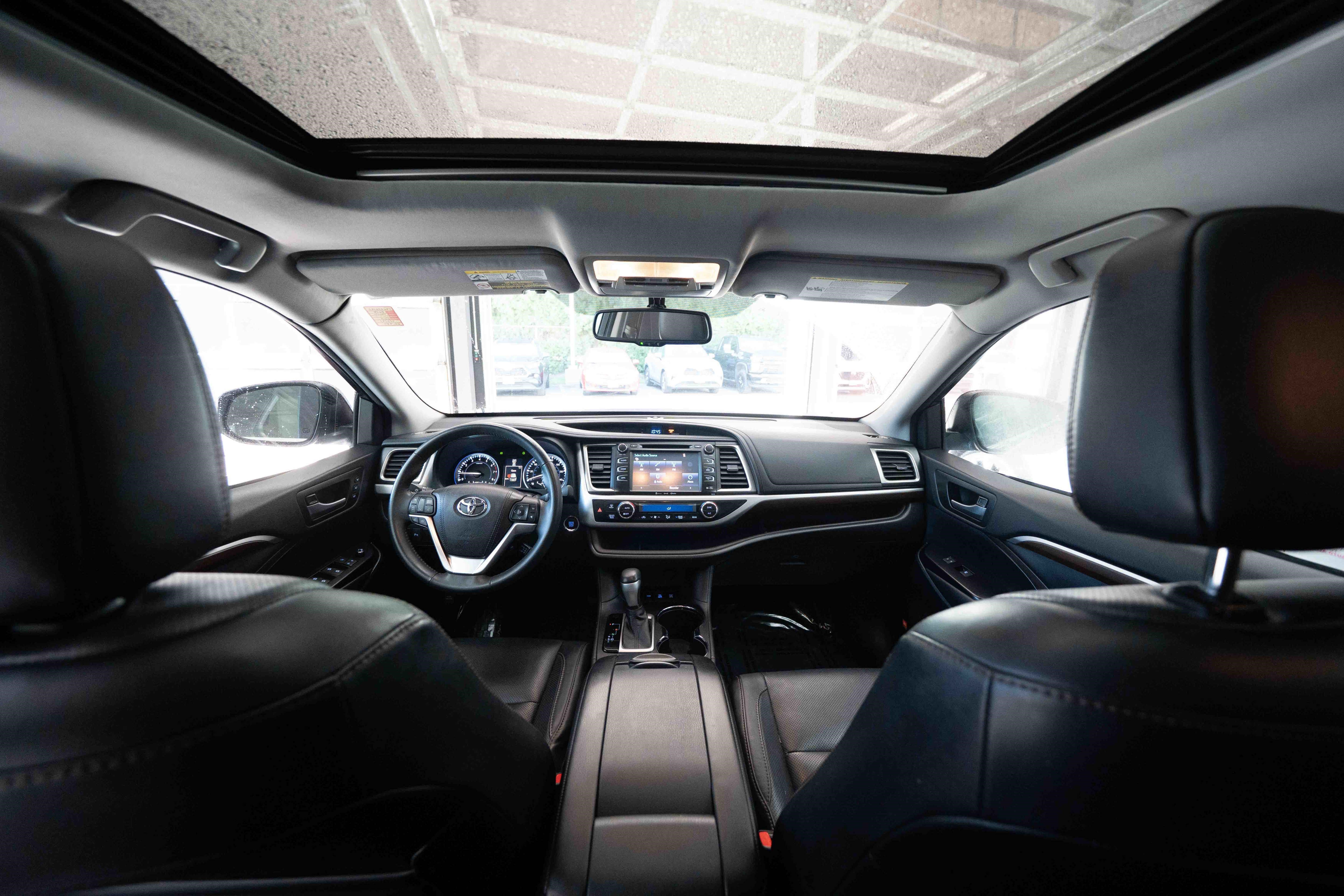 Used 2016 Toyota Highlander Limited AWD/4WD image 19