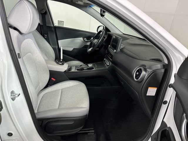 Used 2022 Hyundai Kona SEL w/ Convenience Package image 28