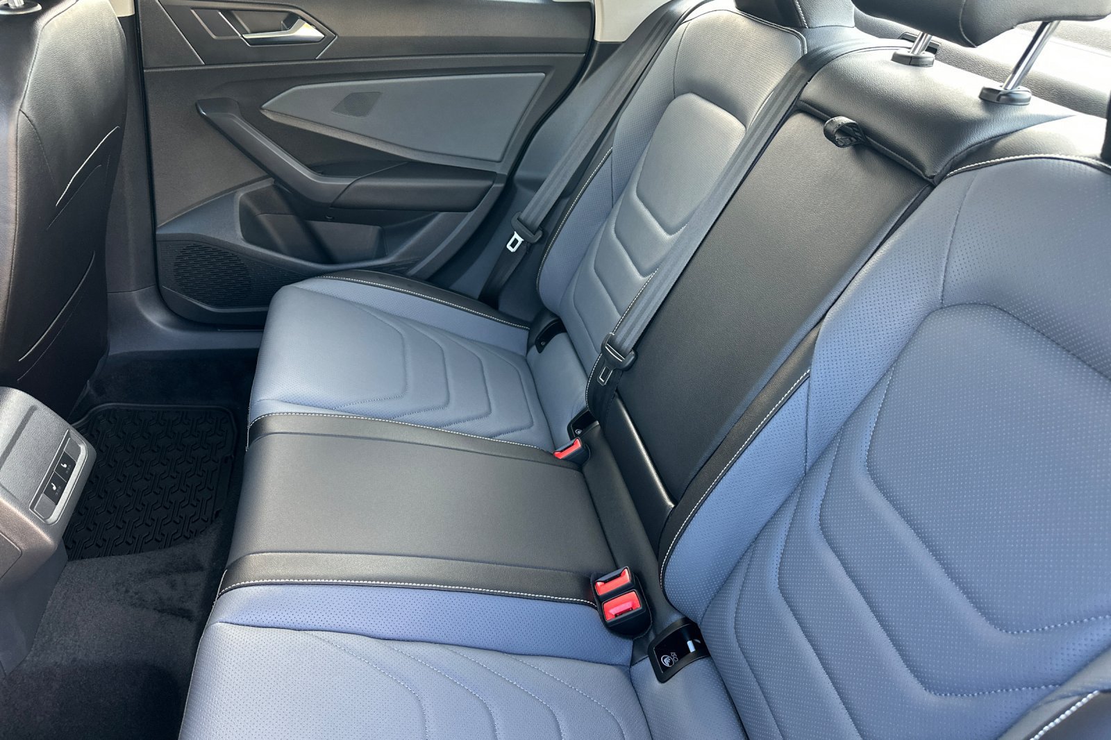 New 2026 Volkswagen Jetta SEL FWD image 10