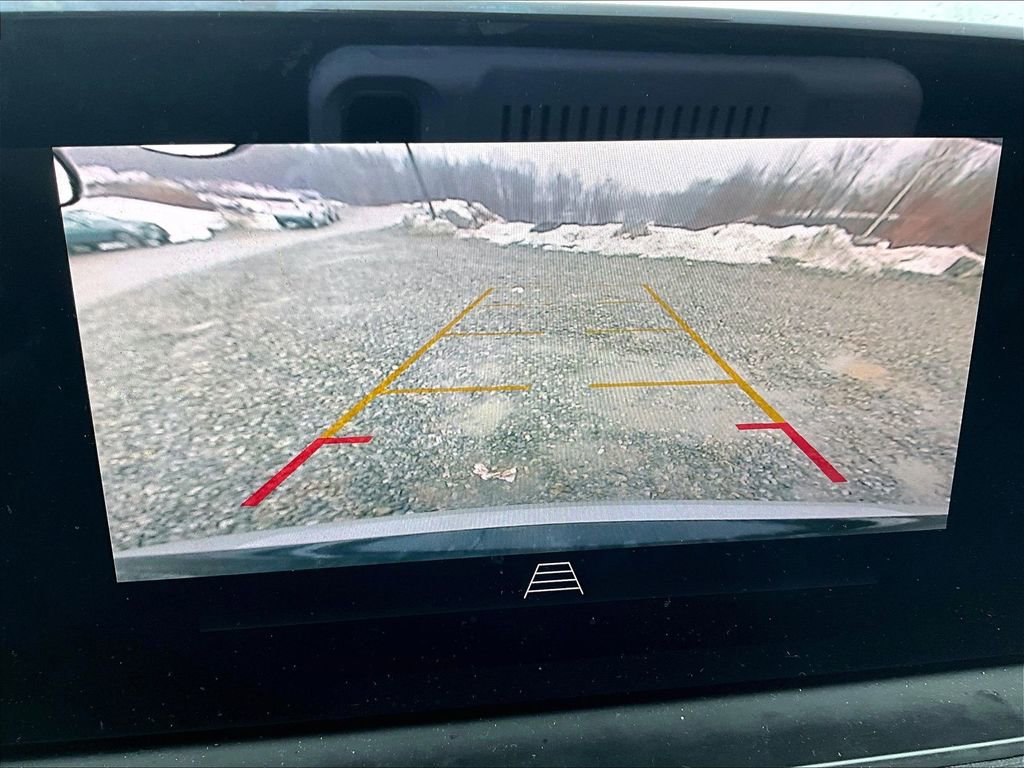 Used 2025 Buick Envista Sport Touring image 19