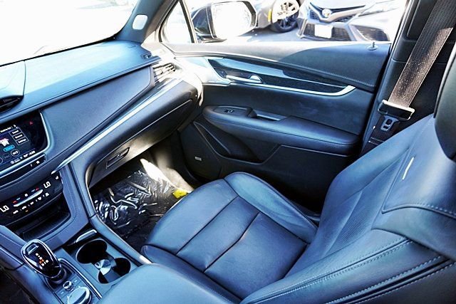 Used 2023 Cadillac XT5 Premium Luxury image 23