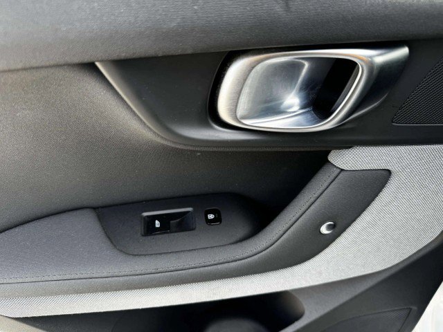 Used 2023 Polestar Polestar 2 w/ Pilot Pack image 32