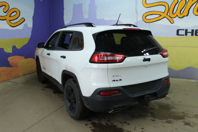 Used 2017 Jeep Cherokee Altitude image 6