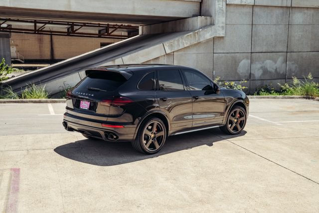 Used 2016 Porsche Cayenne Turbo AWD/4WD image 47