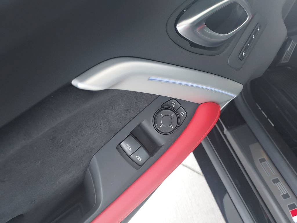 Used 2022 Chevrolet Camaro ZL1 RWD image 11
