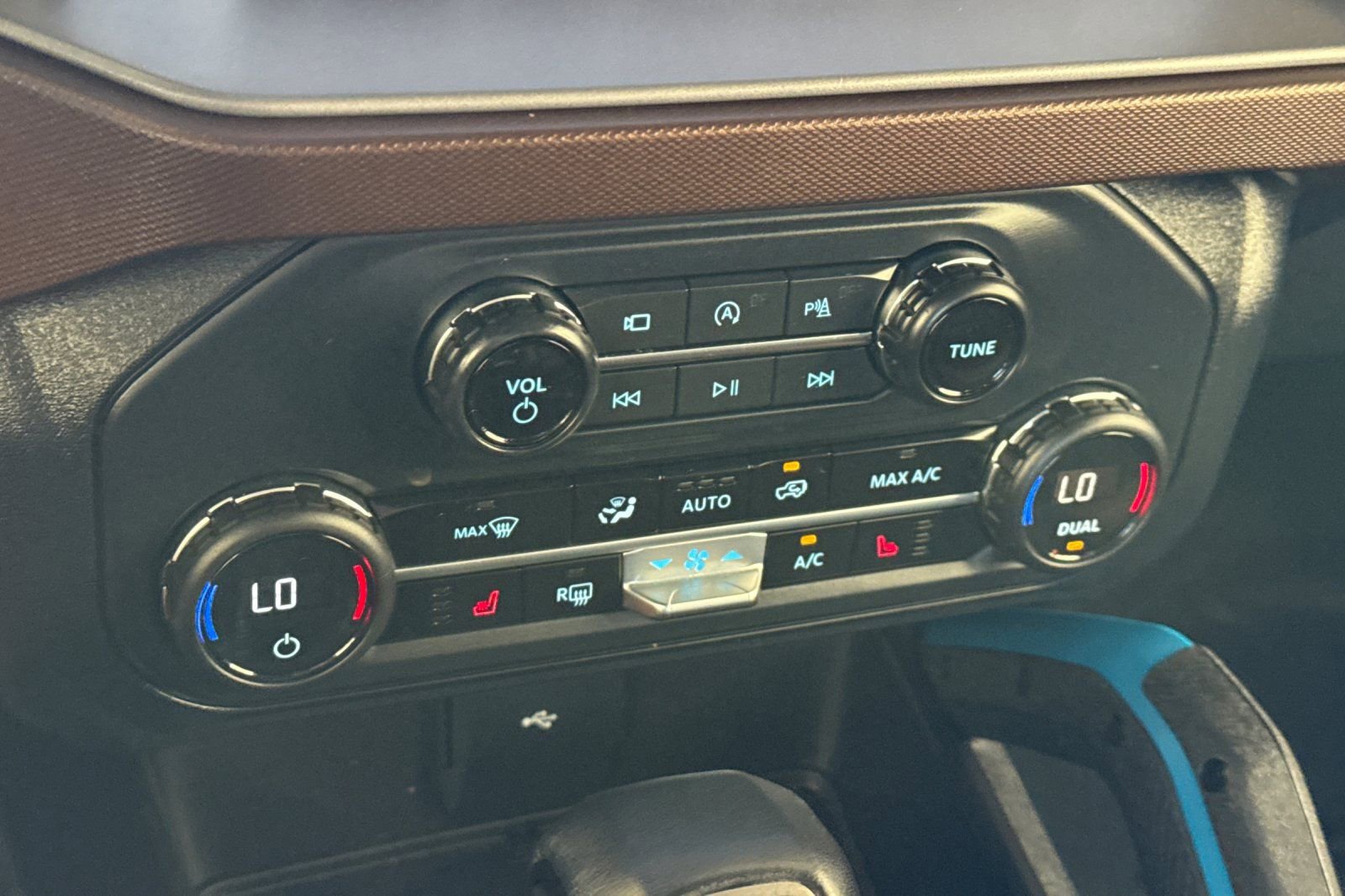 Used 2023 Ford Bronco Outer Banks image 20