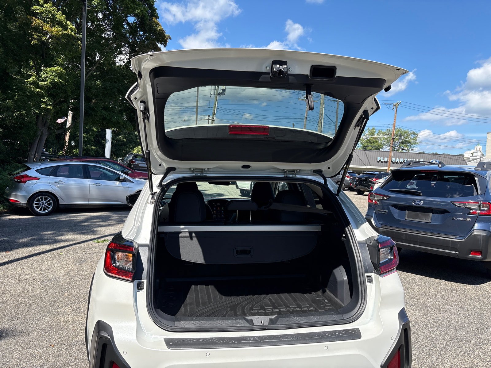 Used 2024 Subaru Crosstrek 2.5i Limited AWD/4WD image 7