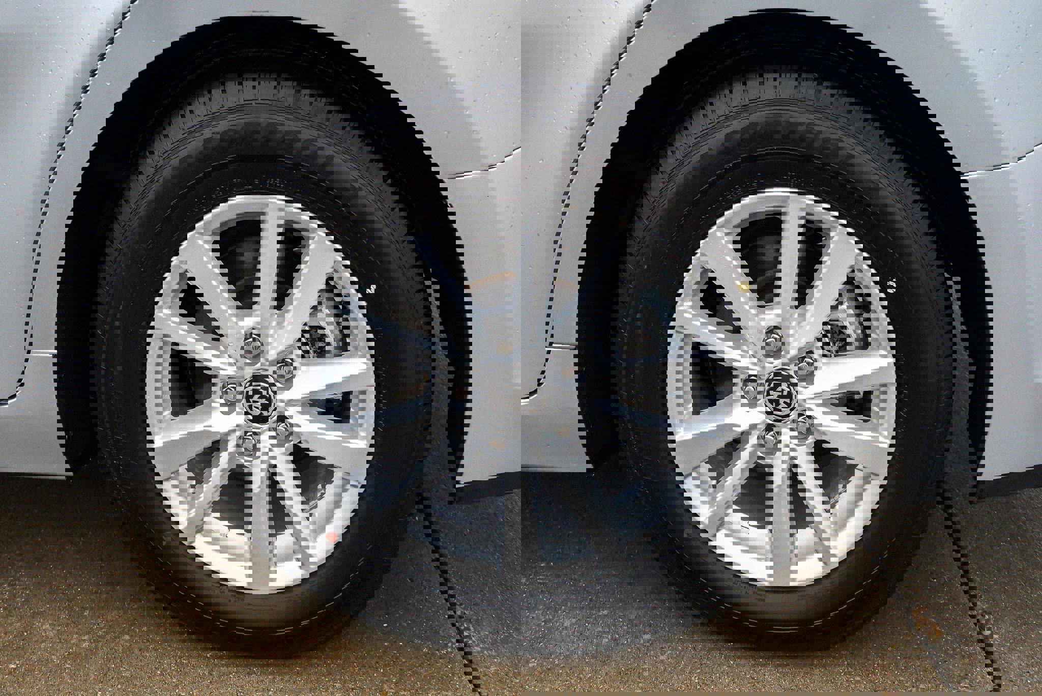 Certified 2025 Toyota Camry LE AWD/4WD image 13