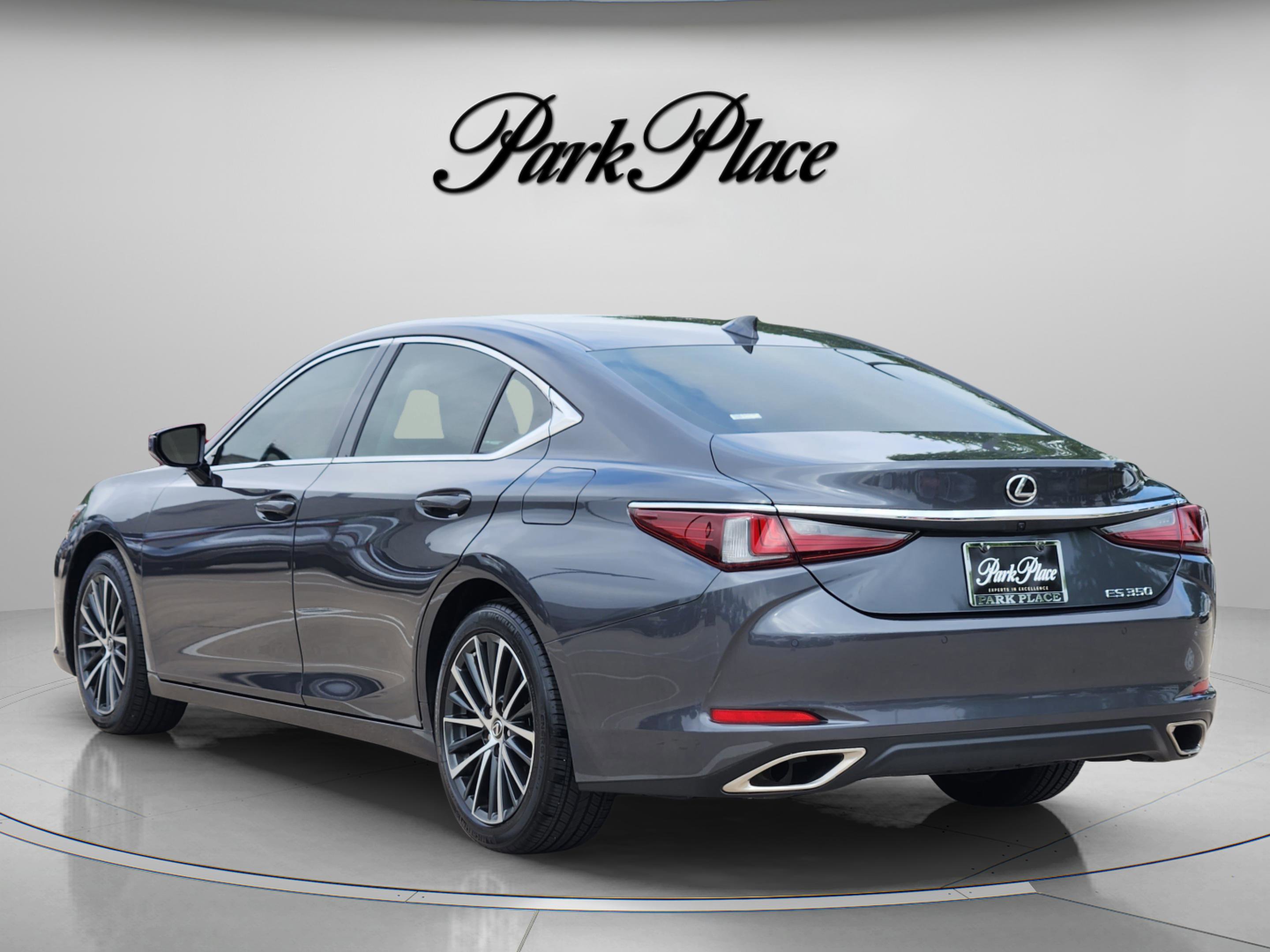 Used 2025 Lexus ES 350 w/ Premium Package image 3