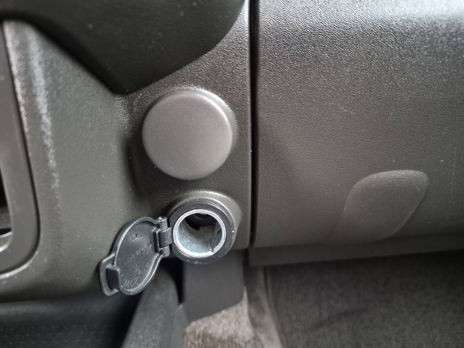 Used 2012 Nissan Xterra S w/ Value Package RWD image 16