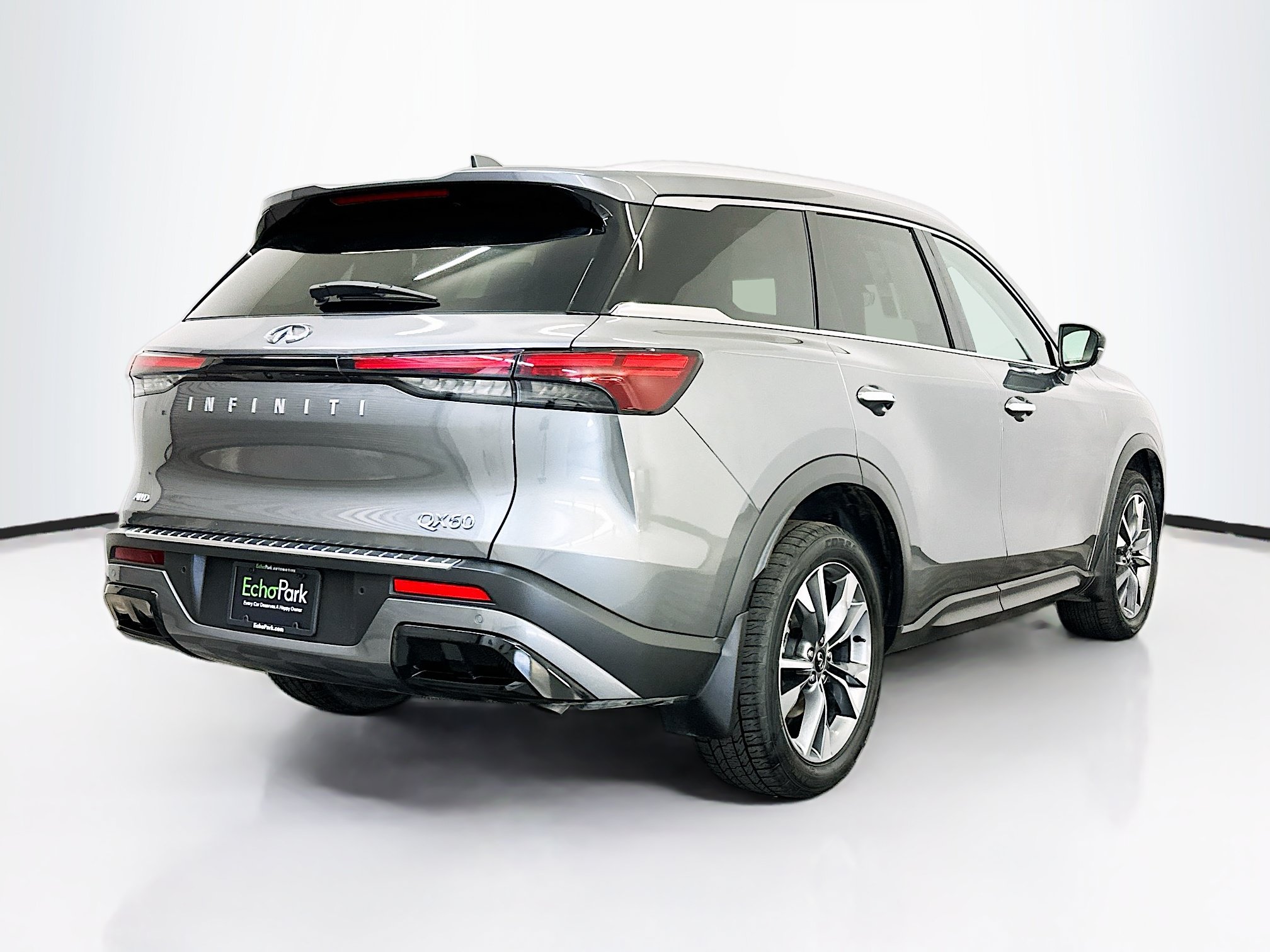 Used 2023 INFINITI QX60 Luxe w/ Cargo Package AWD/4WD image 9