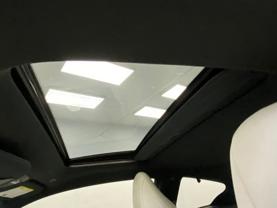 Used 2018 INFINITI Q60 Red Sport 400 w/ Pro Active Package image 21