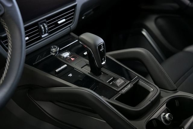 Used 2022 Porsche Cayenne Turbo GT AWD/4WD image 27