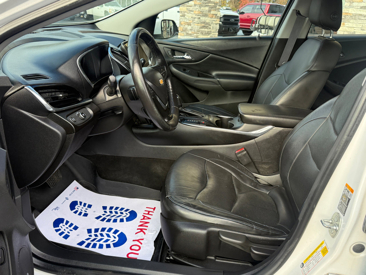 Used 2017 Chevrolet Volt Premier w/ Driver Confidence II Package image 9