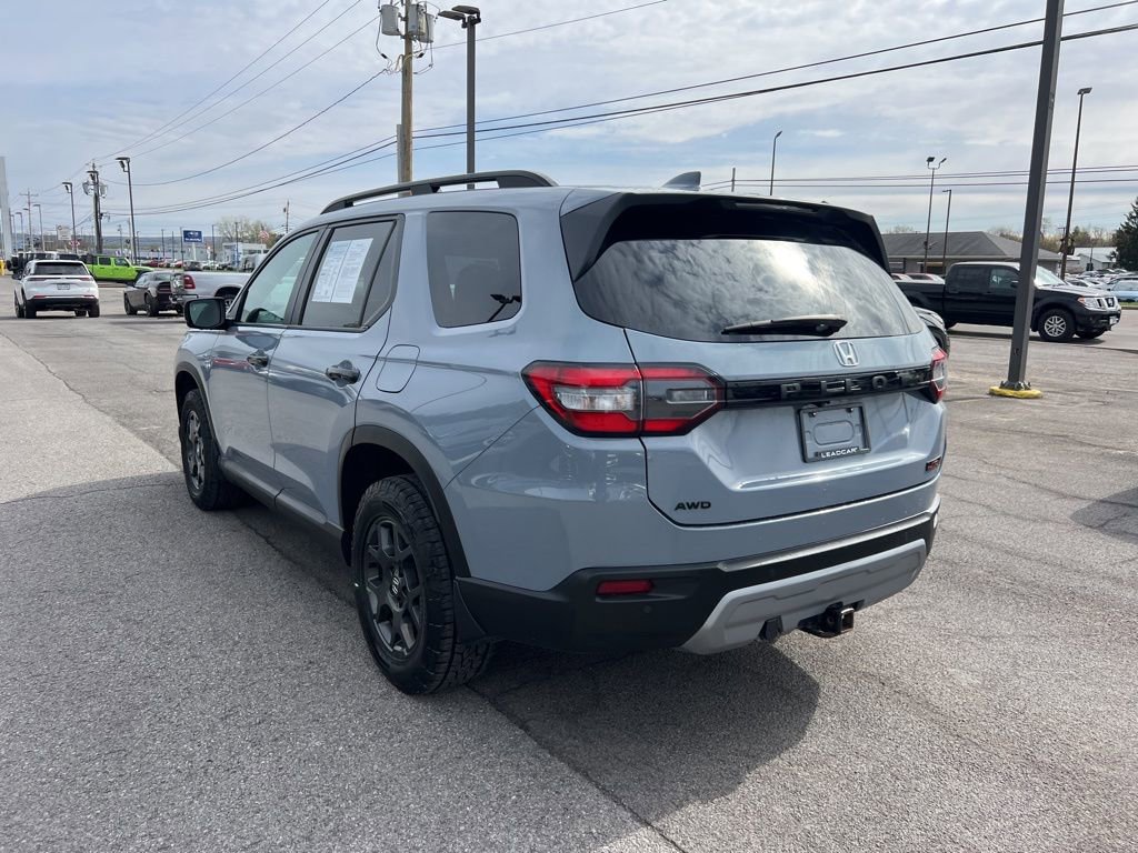 Used 2023 Honda Pilot TrailSport image 3