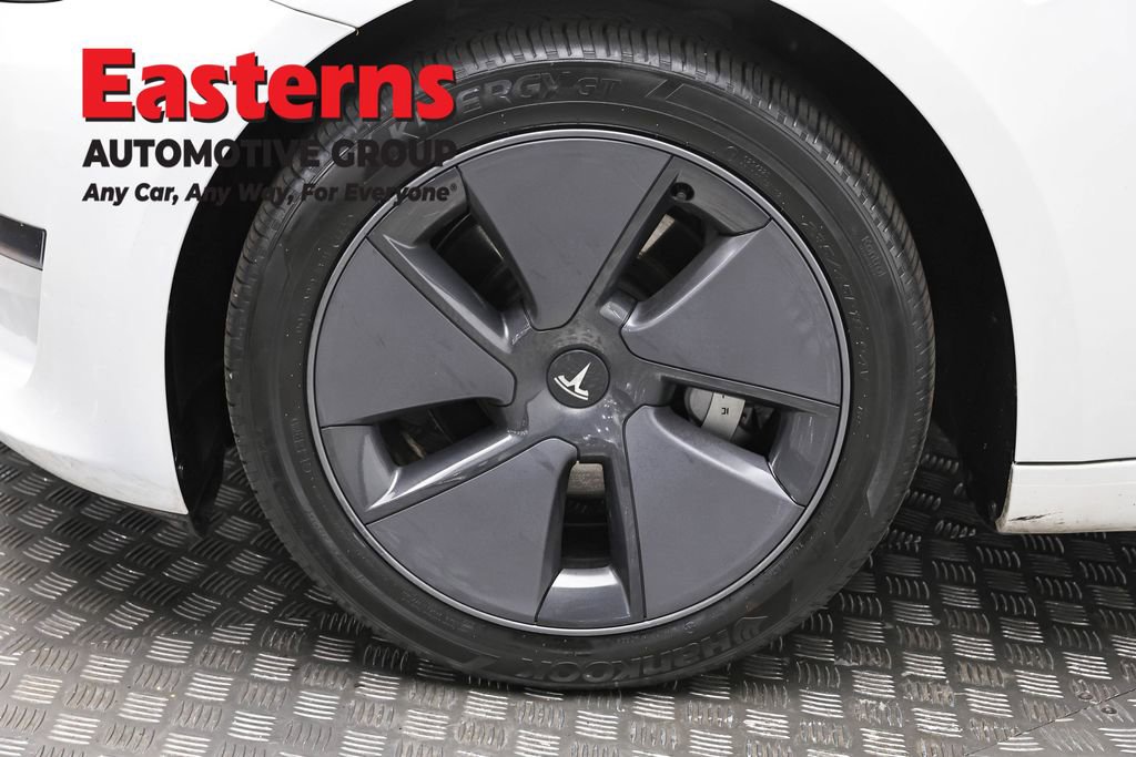 Used 2023 Tesla Model 3 Standard Range image 26