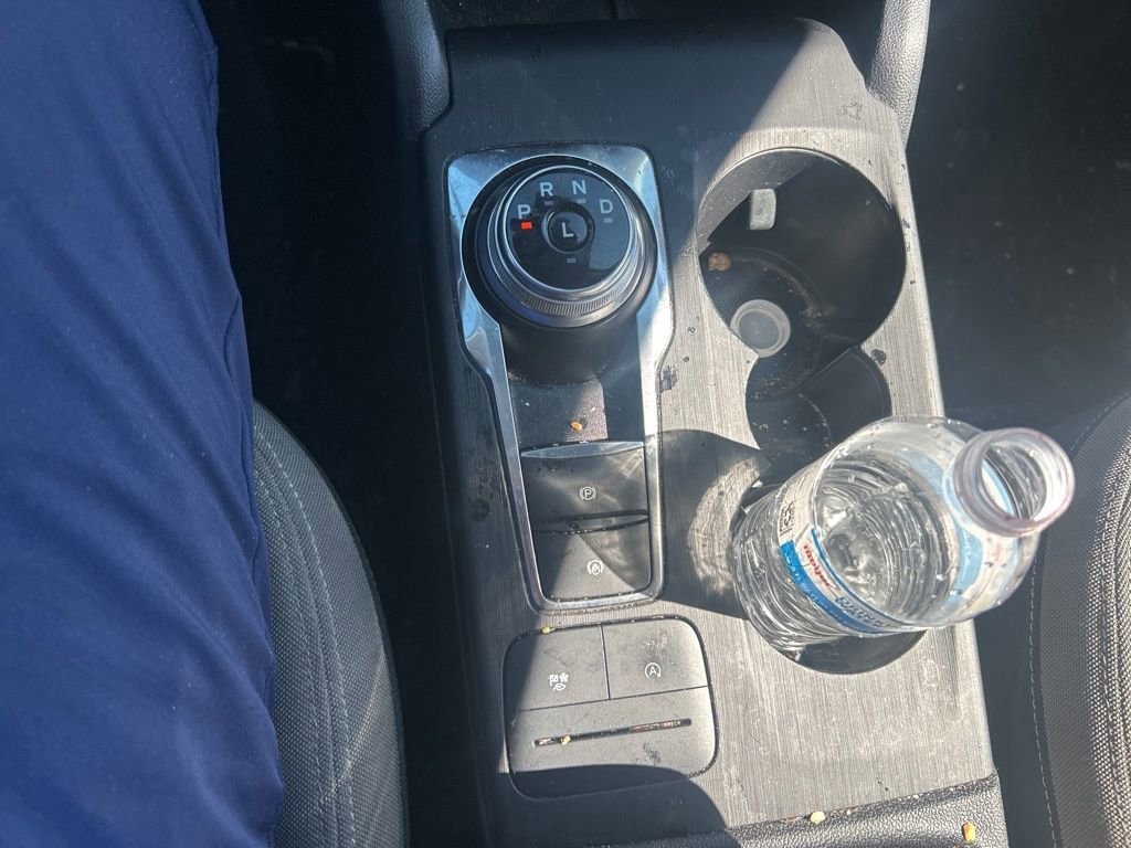 Used 2020 Ford Escape SE image 5