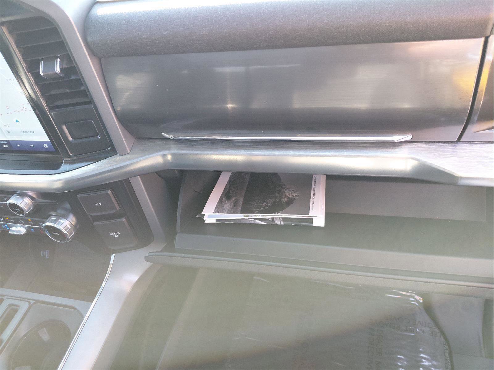 Used 2022 Ford F150 Lariat w/ Equipment Group 502A High image 12