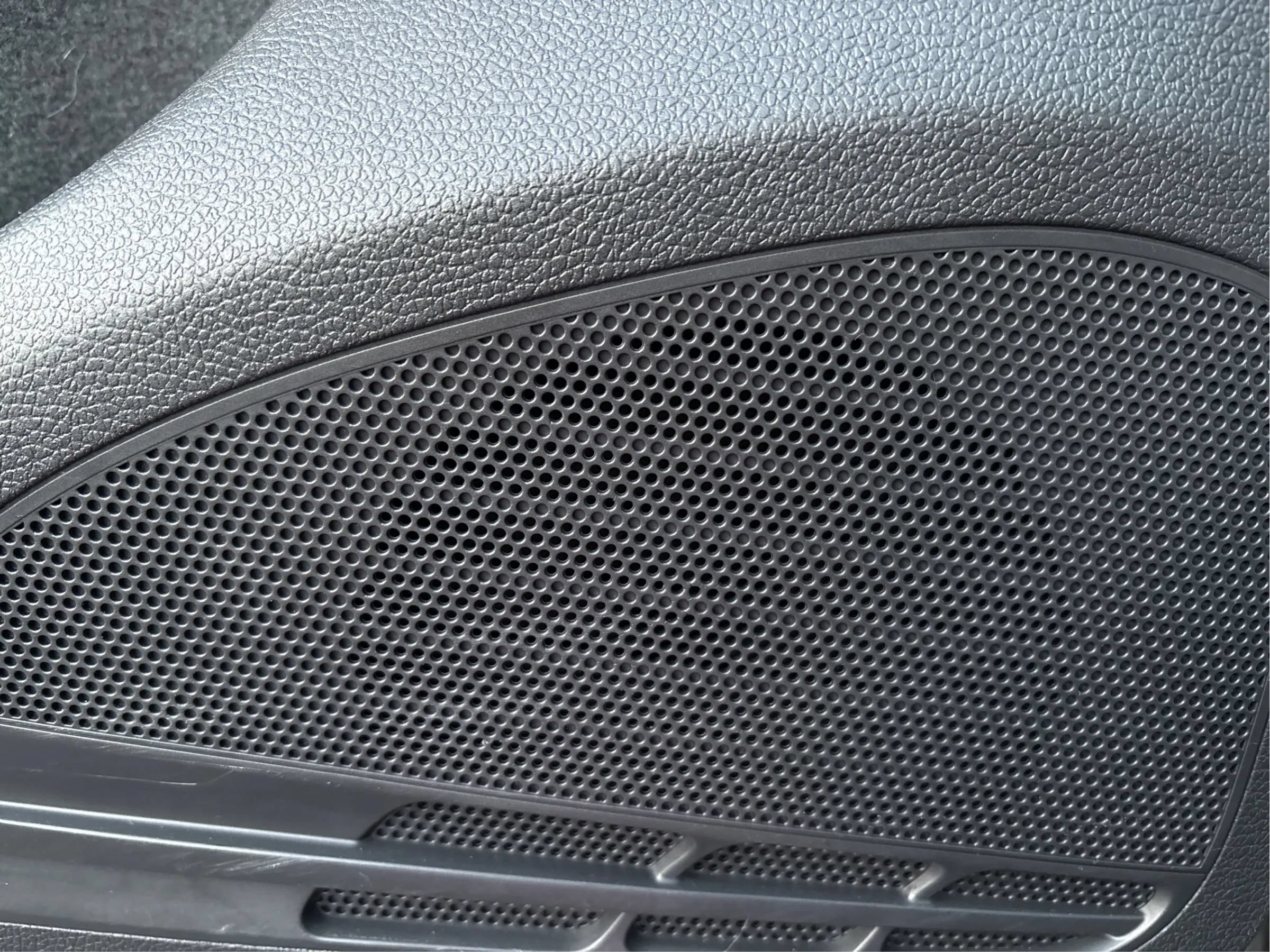 Used 2012 Volkswagen GTI 2-Door FWD image 40