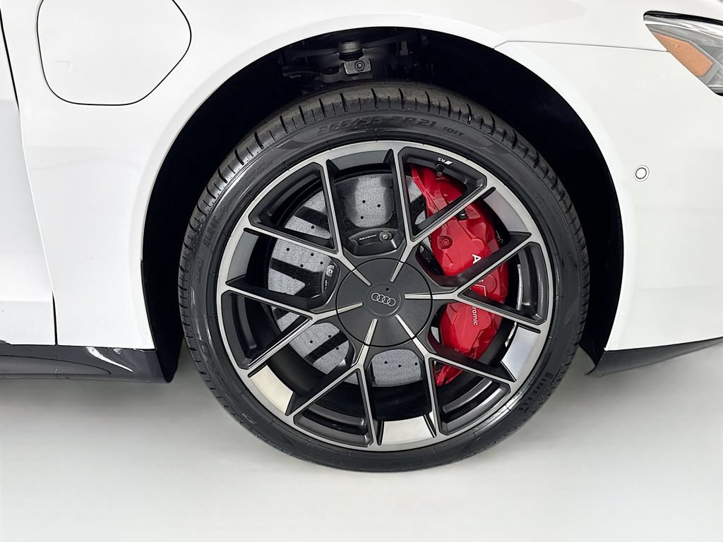 Certified 2025 Audi RS e-tron GT performance w/ Dynamic Plus Package AWD/4WD image 31