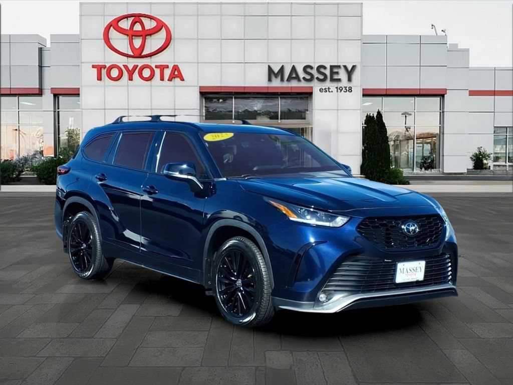 Used 2023 Toyota Highlander XSE