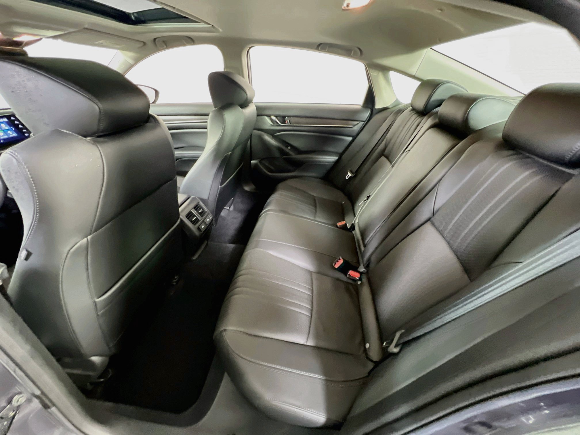 Used 2021 Honda Accord EX-L image 24