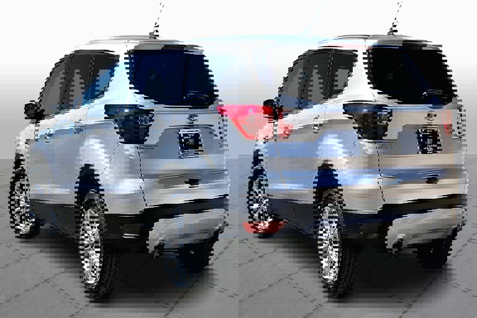 Certified 2019 Ford Escape SE image 12