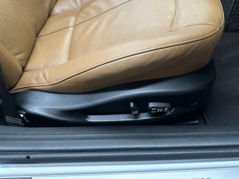 Used 2007 BMW Z4 3.0si RWD image 28