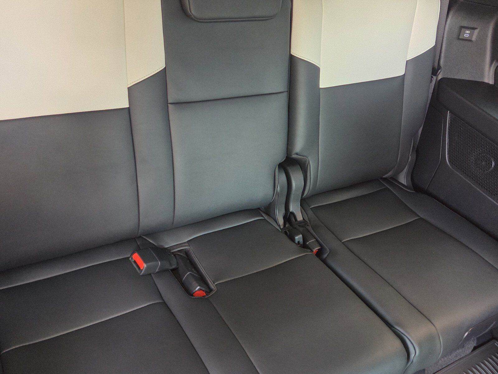 Certified 2025 Toyota Sequoia Capstone AWD/4WD image 12