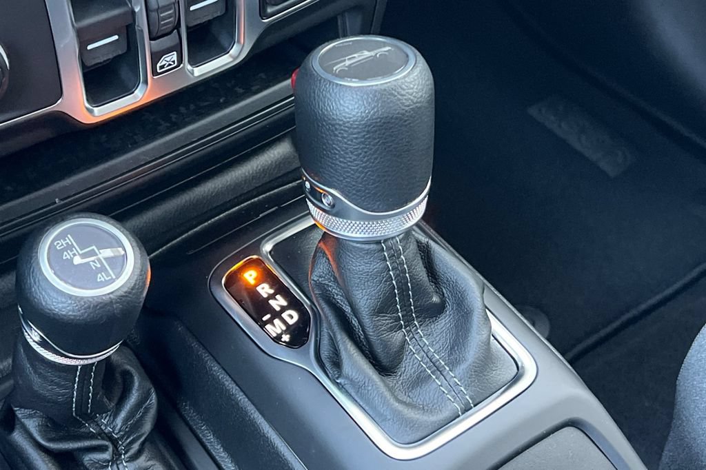 New 2026 Jeep Gladiator Sport AWD/4WD image 20