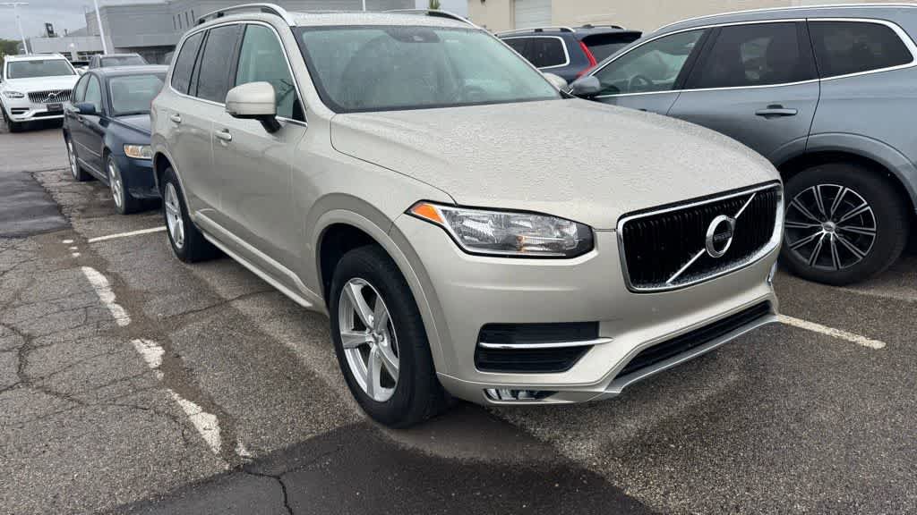 Used 2016 Volvo XC90 T5 Momentum AWD/4WD image 3