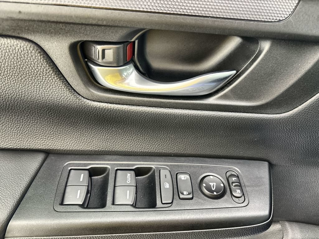 Used 2024 Honda CR-V LX image 15