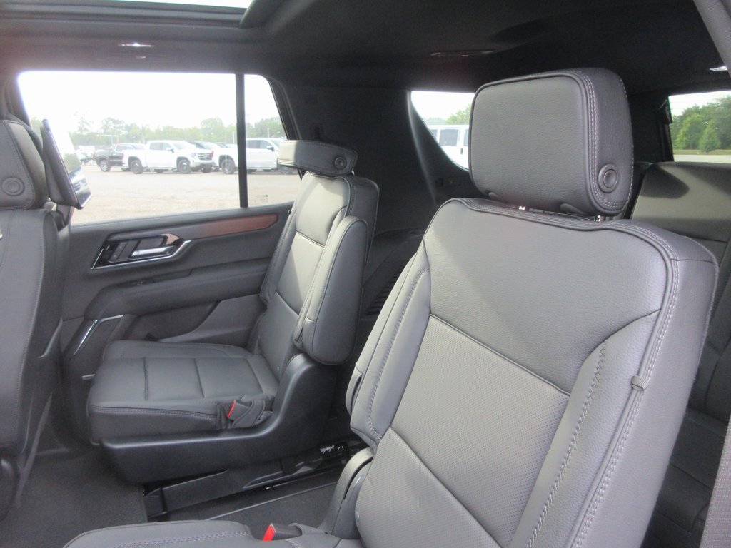 New 2026 GMC Yukon Denali w/ Denali Reserve Package image 13