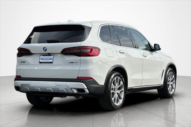 Used 2023 BMW X5 sDrive40i w/ Premium Package image 5