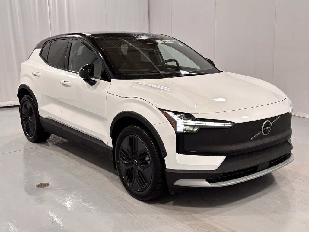 New 2026 Volvo EX30 Cross Country Ultra image 4