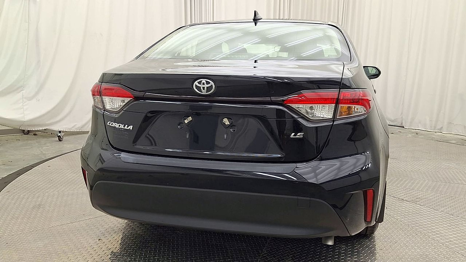 Certified 2023 Toyota Corolla LE w/ Carpet Mat Package (TMS) FWD image 4