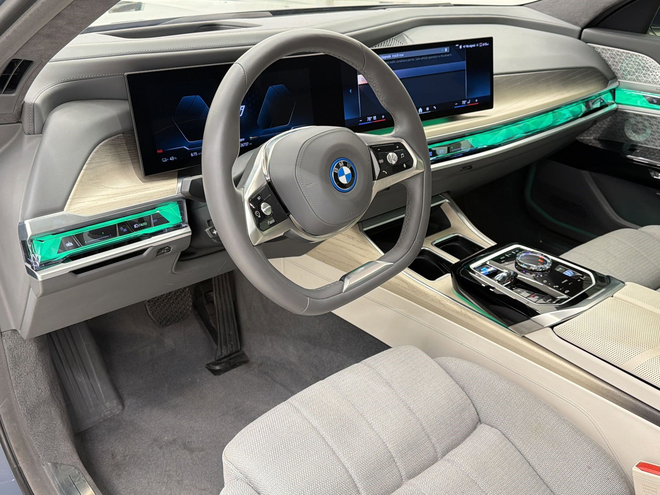 Certified 2023 BMW i7 xDrive60 image 4
