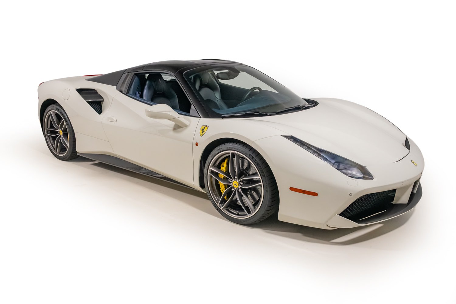 Certified 2017 Ferrari 488 Spider RWD image 9