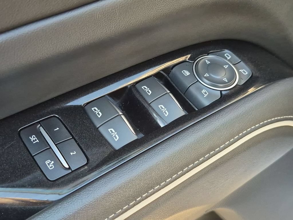 Used 2021 Cadillac Escalade ESV Sport w/ Driver Assist Tech Package AWD/4WD image 16