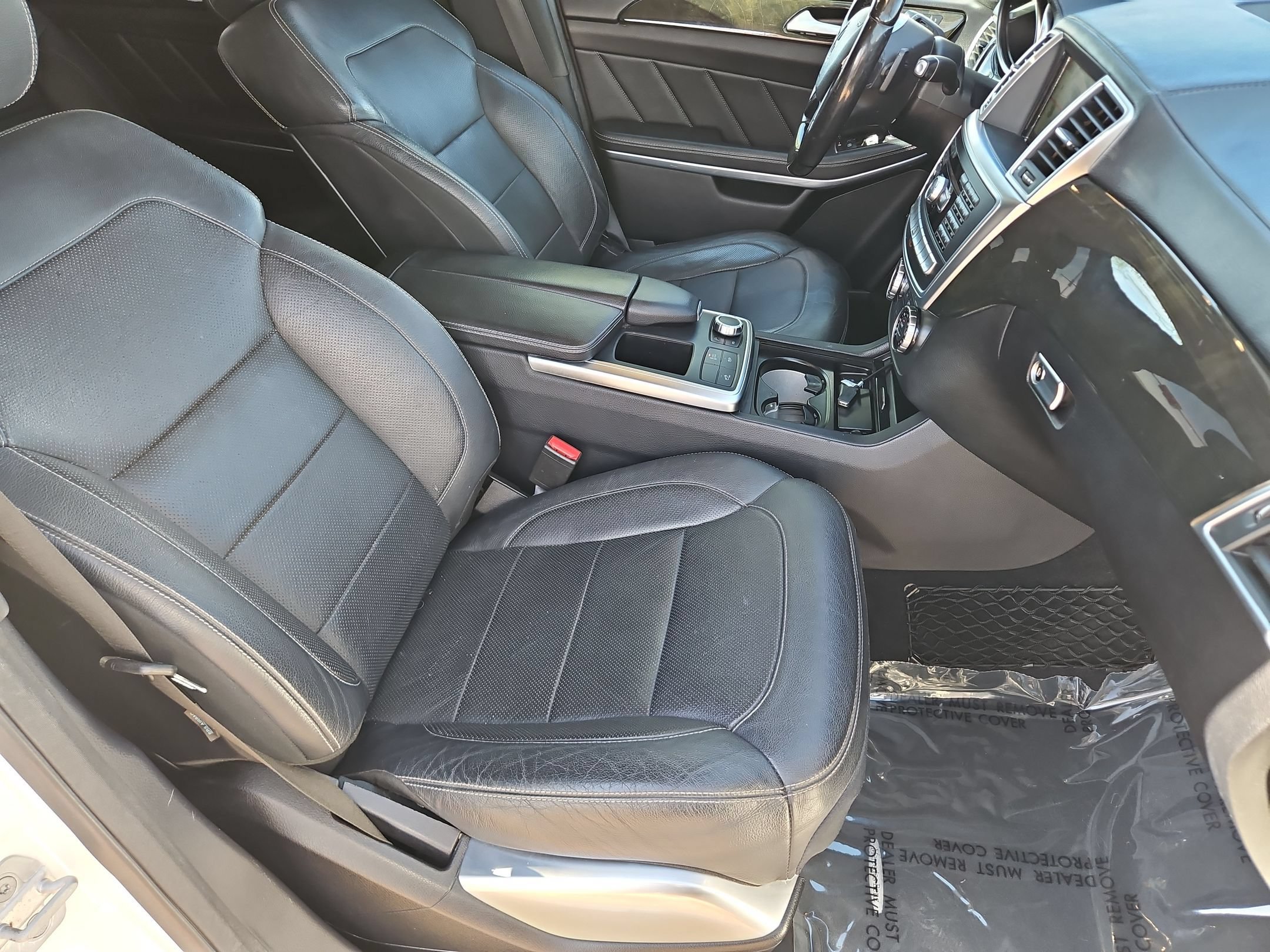 Used 2016 Mercedes-Benz GL 550 4MATIC image 27