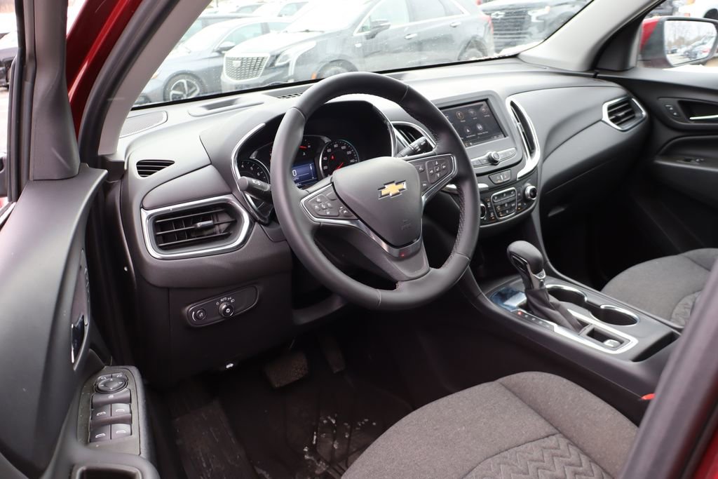 Used 2024 Chevrolet Equinox LT w/ LPO, Floor Liner Package image 10
