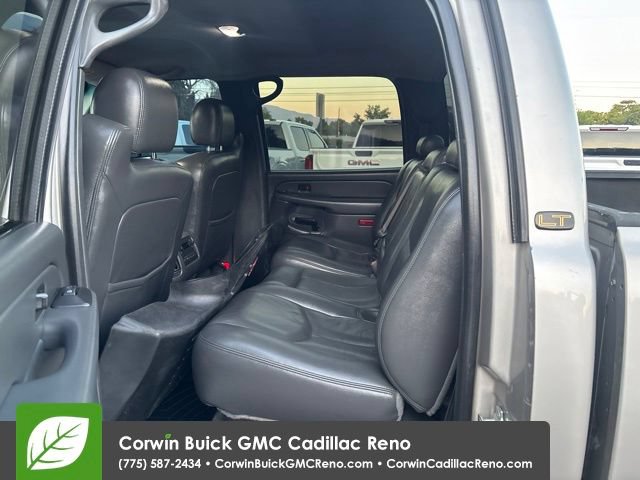 Used 2005 Chevrolet Silverado 2500 LT w/ Heavy-Duty Power Package AWD/4WD image 28