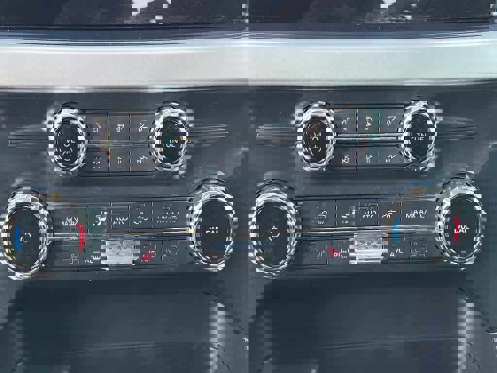 Used 2022 Ford F150 XLT w/ Equipment Group 302A High image 29