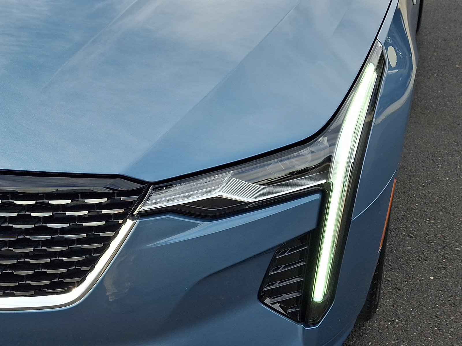 Used 2024 Cadillac CT4 Luxury w/ Sun And Sound Package image 9