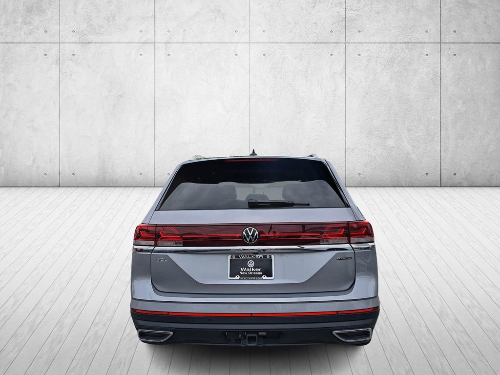 Used 2025 Volkswagen Atlas SEL image 6