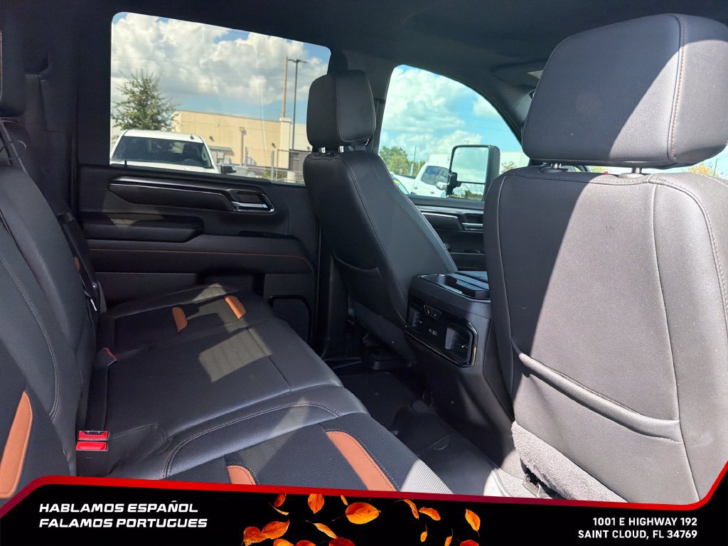 Used 2024 GMC Sierra 2500 AT4 w/ AT4 Premium Plus Package AWD/4WD image 29