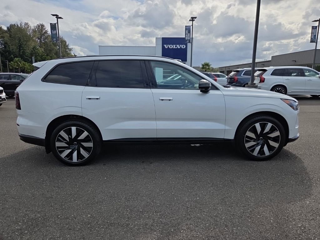 New 2025 Volvo EX90 Plus w/ Protection Package Premier image 9