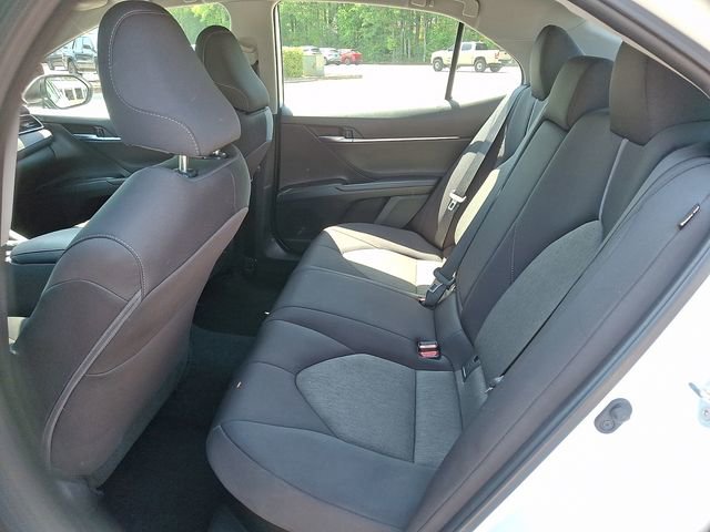 Used 2022 Toyota Camry LE FWD image 12